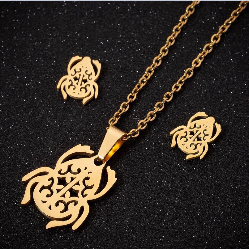 Wholesale 18K Gold Fashion New Snowflake Earrings Necklace Jewelry Set